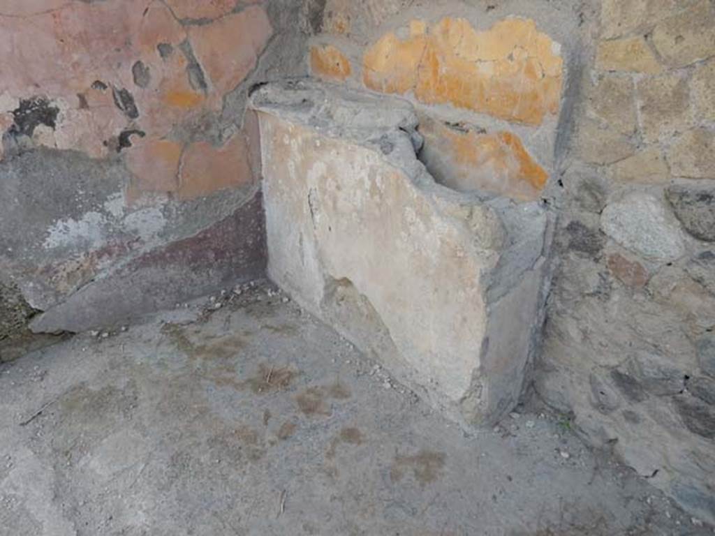 Ins. Orientalis I, 2, Herculaneum, May 2018. South side of atrium. Photo courtesy of Buzz Ferebee.